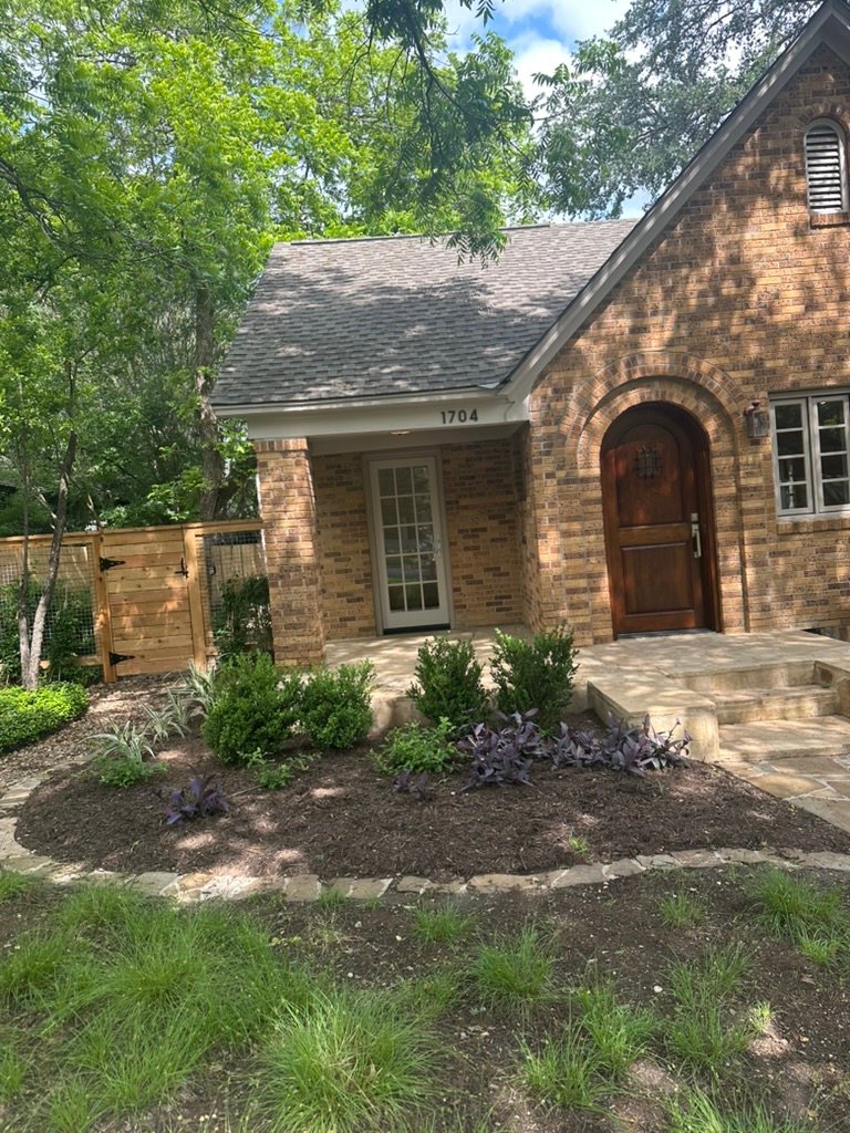 1704 Travis Heights Front